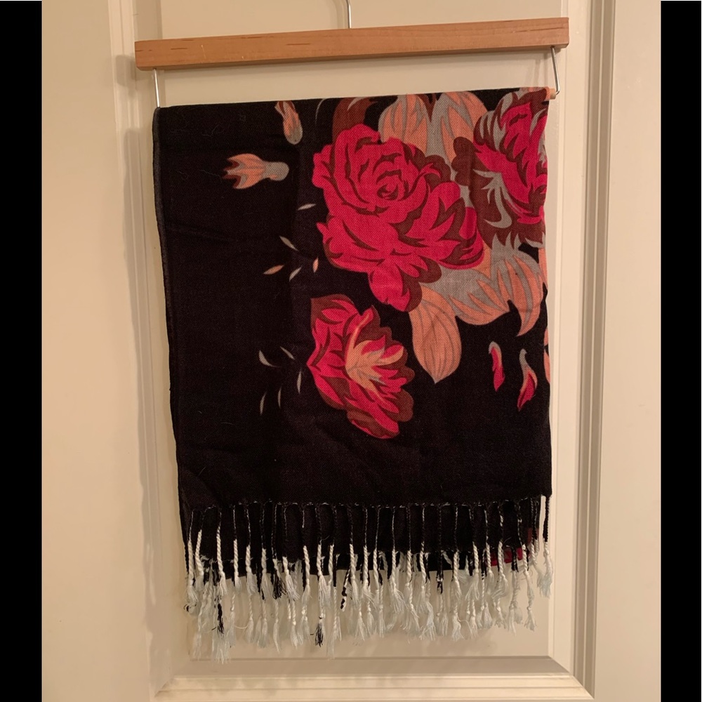 Floral print scarf